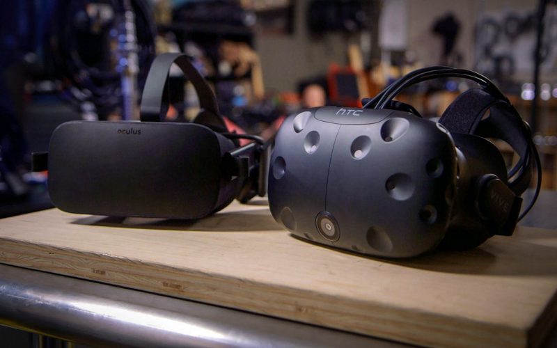 VR 開發無線版本，但更大的問題在沒人買